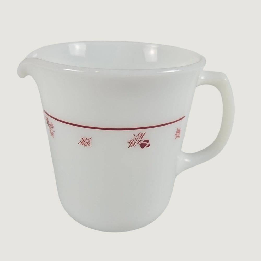 Corning Ware Country Cornflower Red Hearts Creamer Pitcher 20 oz White USA
